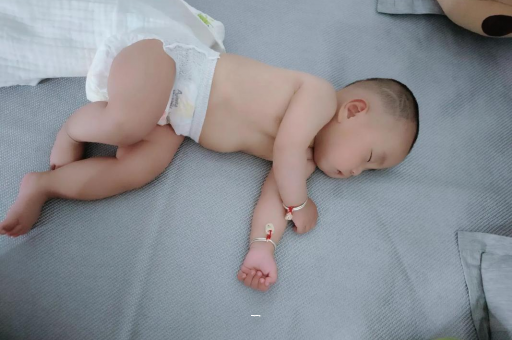 辽宁宝宝老打喷嚏怎么办